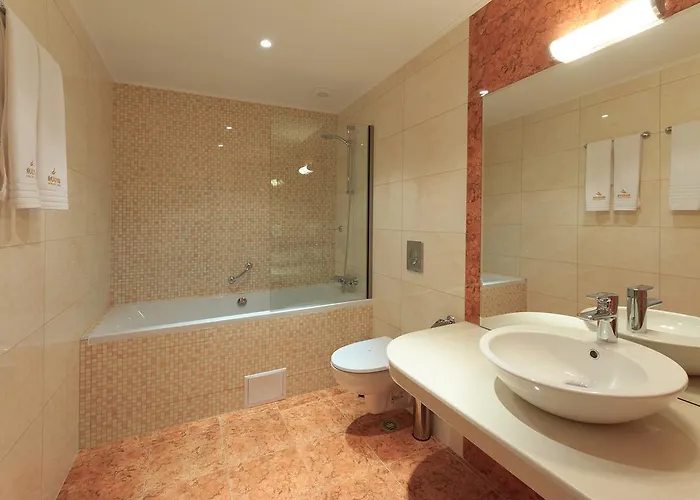 Хотел Agusta Hotel, Garden & Велико Търново